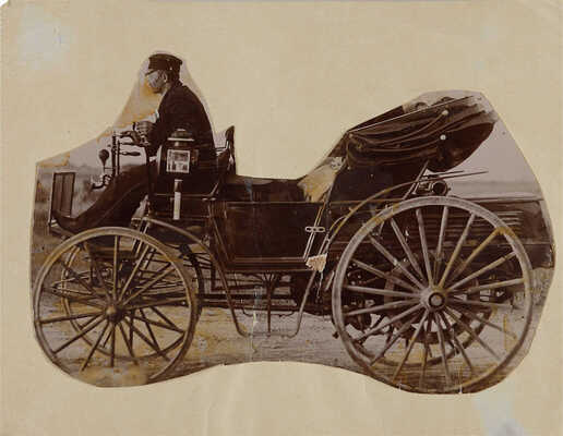 Восемь фотографий из собраний В.Г. Лидина на тему автомобилей